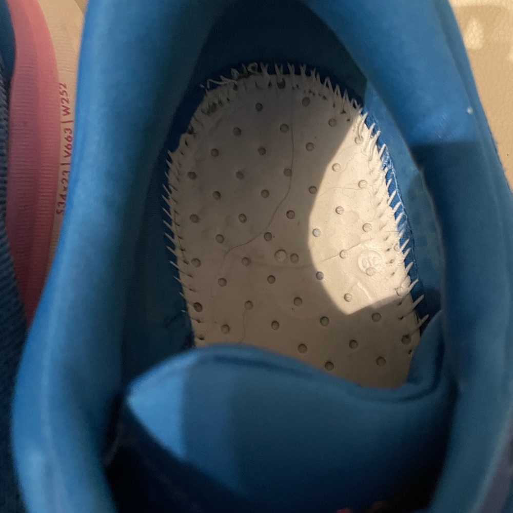 Hoka woman Bondi 8 size 12D - Picture 11 of 14